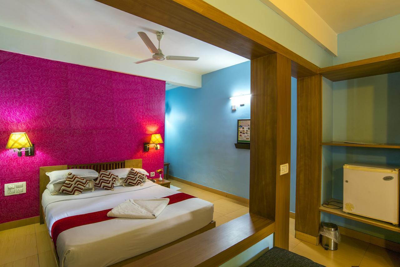 Hotel Haritagiri à Kalpatta Extérieur photo